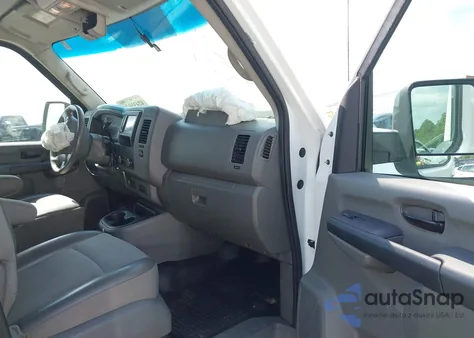 2019 Nissan Nv 1500 S/1500 Sv z USA, uszkodzony, nr VIN 1N6BF0KM8KN807358